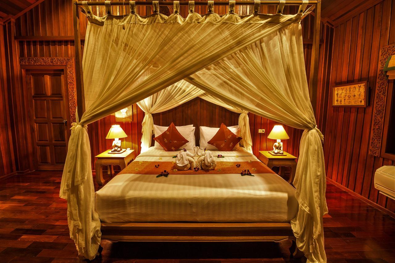 Erawan Villa Hotel Банг-Рак Экстерьер фото